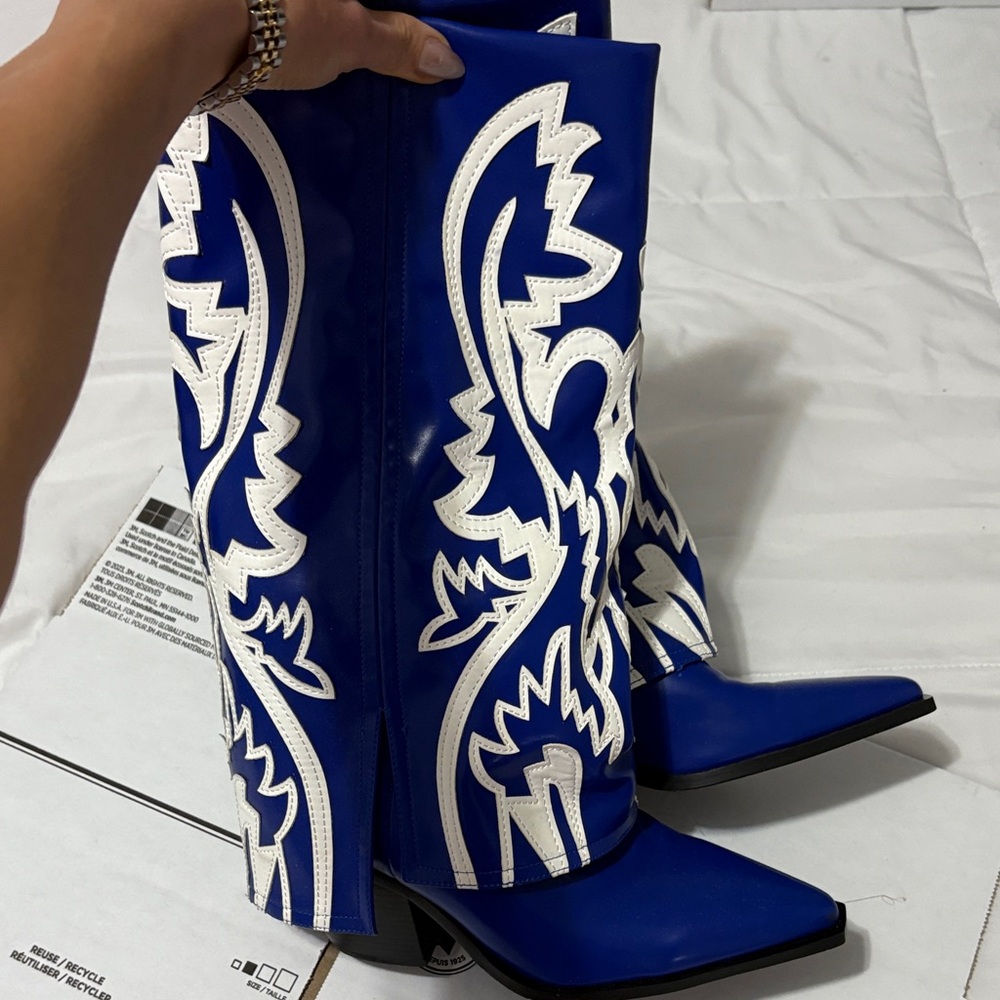 Elegant Blue and White Heeled Boots